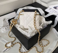 Channel bags