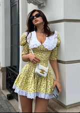 Floral dress with belt and fluffy skirt, in different colors