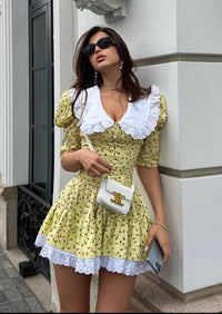 Floral dress with belt and fluffy skirt, in different colors