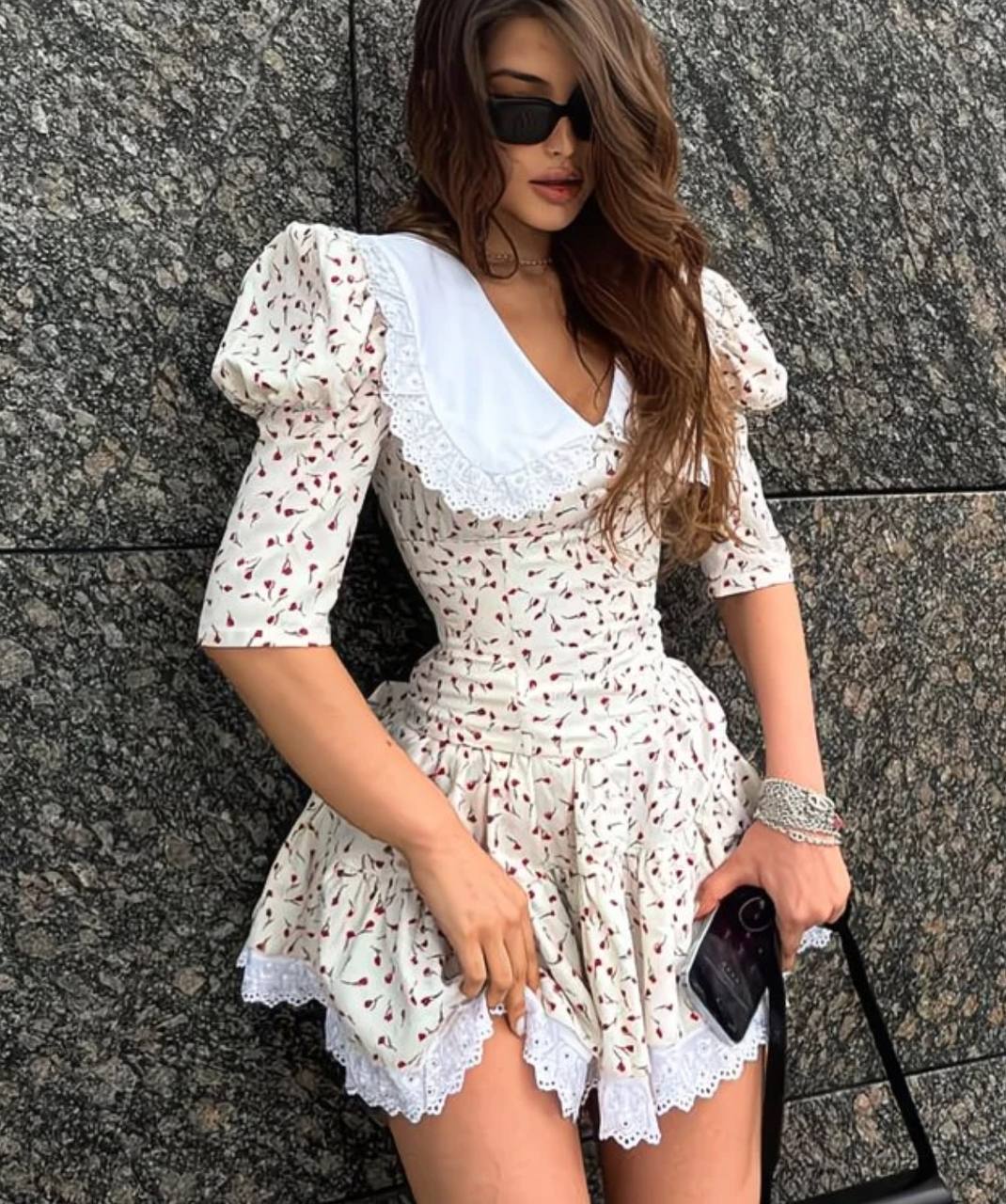 Floral dress with belt and fluffy skirt, in different colors